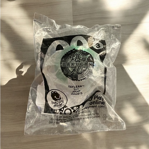 2/$20 NEW IN BAG McDonald's Happy Meal Bakugan Taylean Toy 2011 Battle Ball - Picture 4 of 5